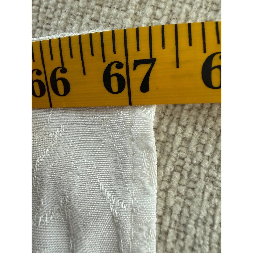Vintage Wedgewood England Damask White Tablecloth 82